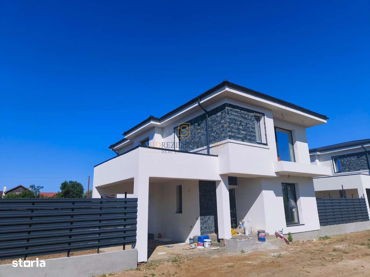 Vila individuala, P+1E+ Pod, constructie 2024, teren 421 mp - Imagine principală: 2/17