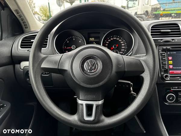 Volkswagen Golf 1.6 TDI DPF BlueMotion Technology Comfortline - 21