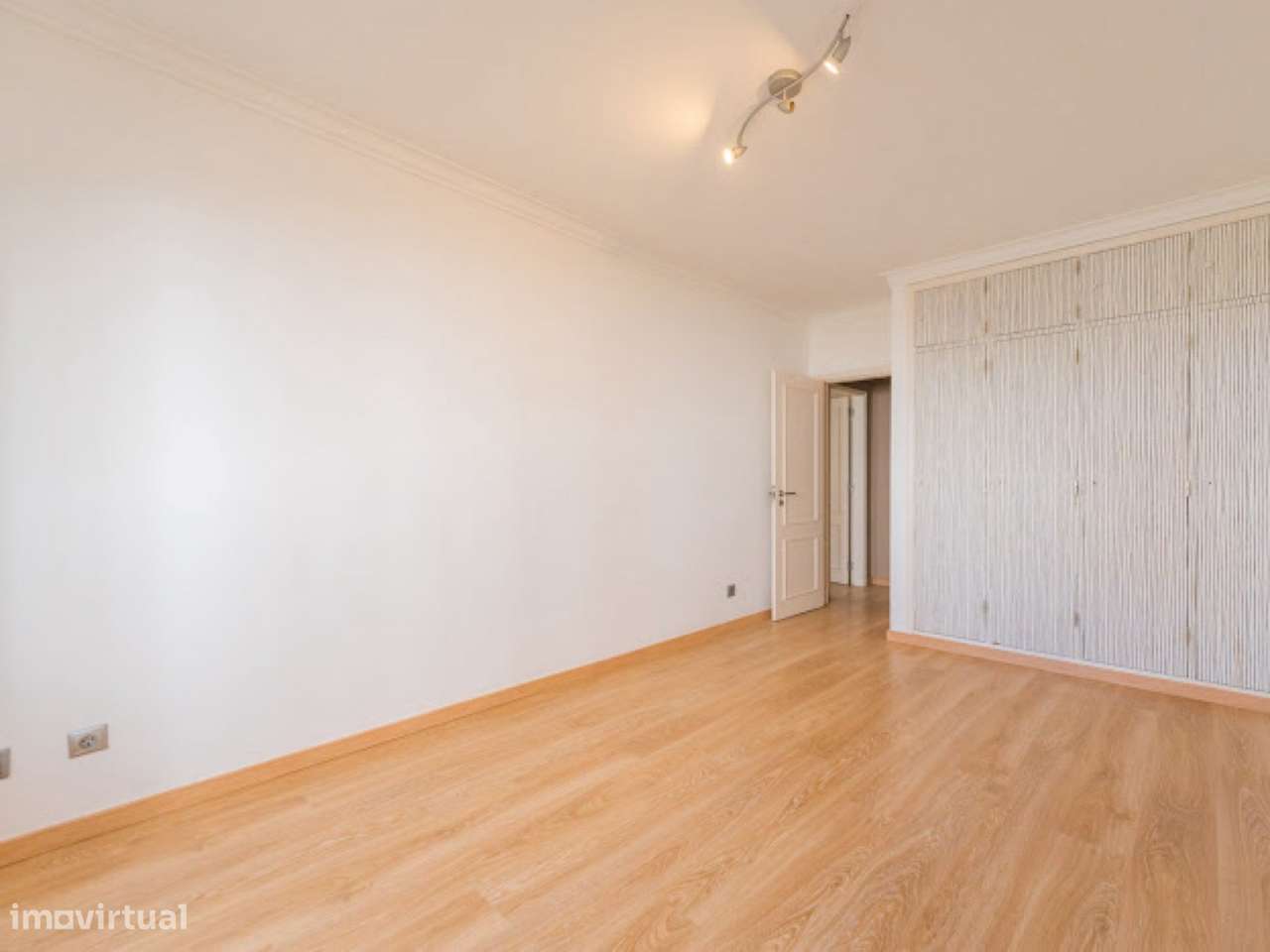 Apartamento T4 Venda em Massamá e Monte Abraão,Sintra-22