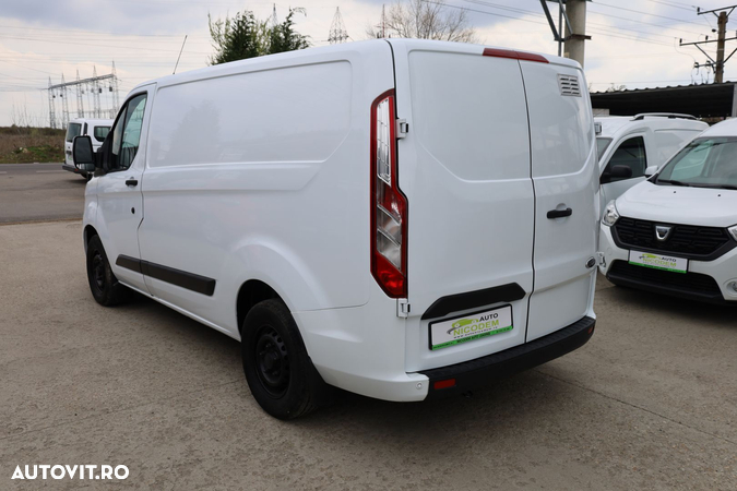 Ford TRANSIT CUSTOM - 7