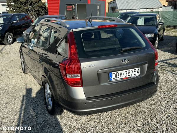 Kia Ceed 1.6 GDI Platinum Edition - 10