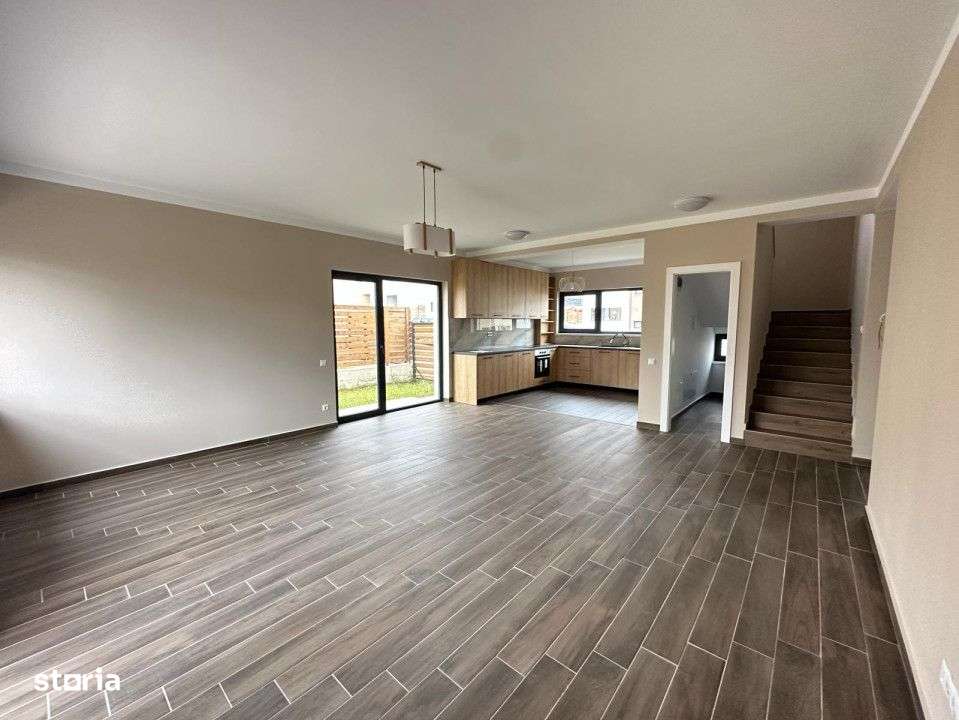 Casa individuala de 4 camere,  129 mp utili, curte, zona Dezmir - Imagine principală: 1/11