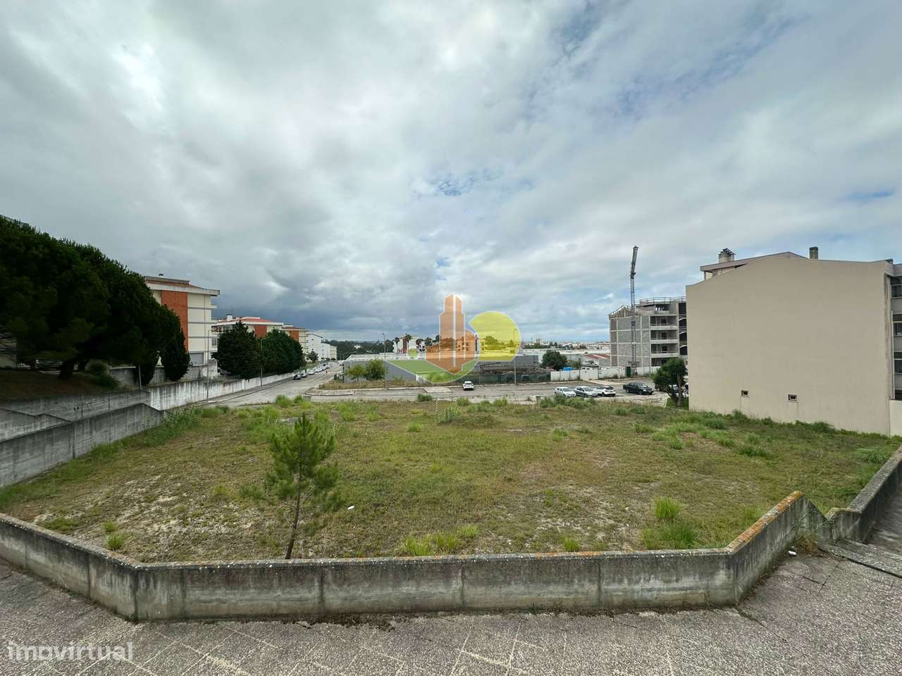 Terreno para construção com 2.024m2 - Grande imagem: 2/10