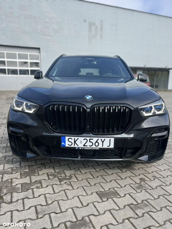 BMW X5 M M50i - 2