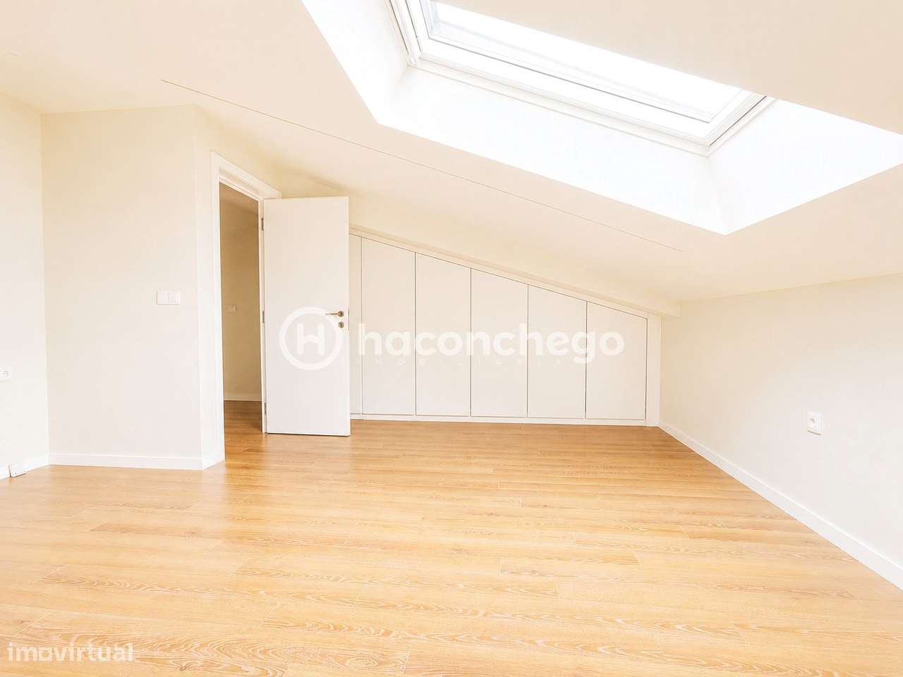 Apartamento T4 duplex com garagem e equipado Arcozelo Barcelos-16