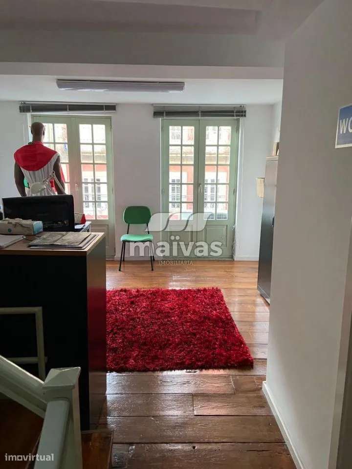 Prédio no centro histórico de Braga-13