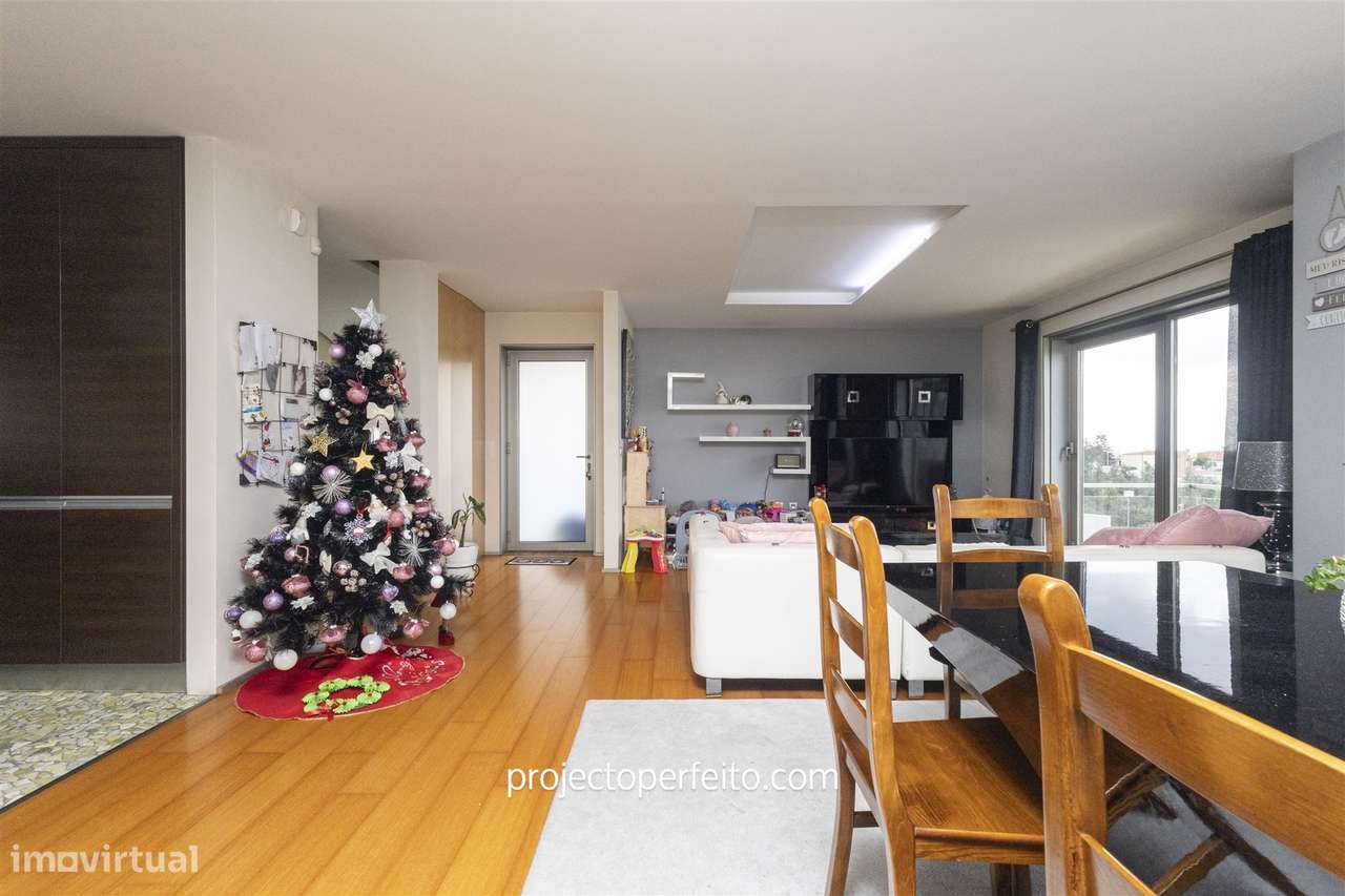 Moradia Isolada T3+3 Venda em Escapães,Santa Maria da Feira - Grande imagem: 2/37