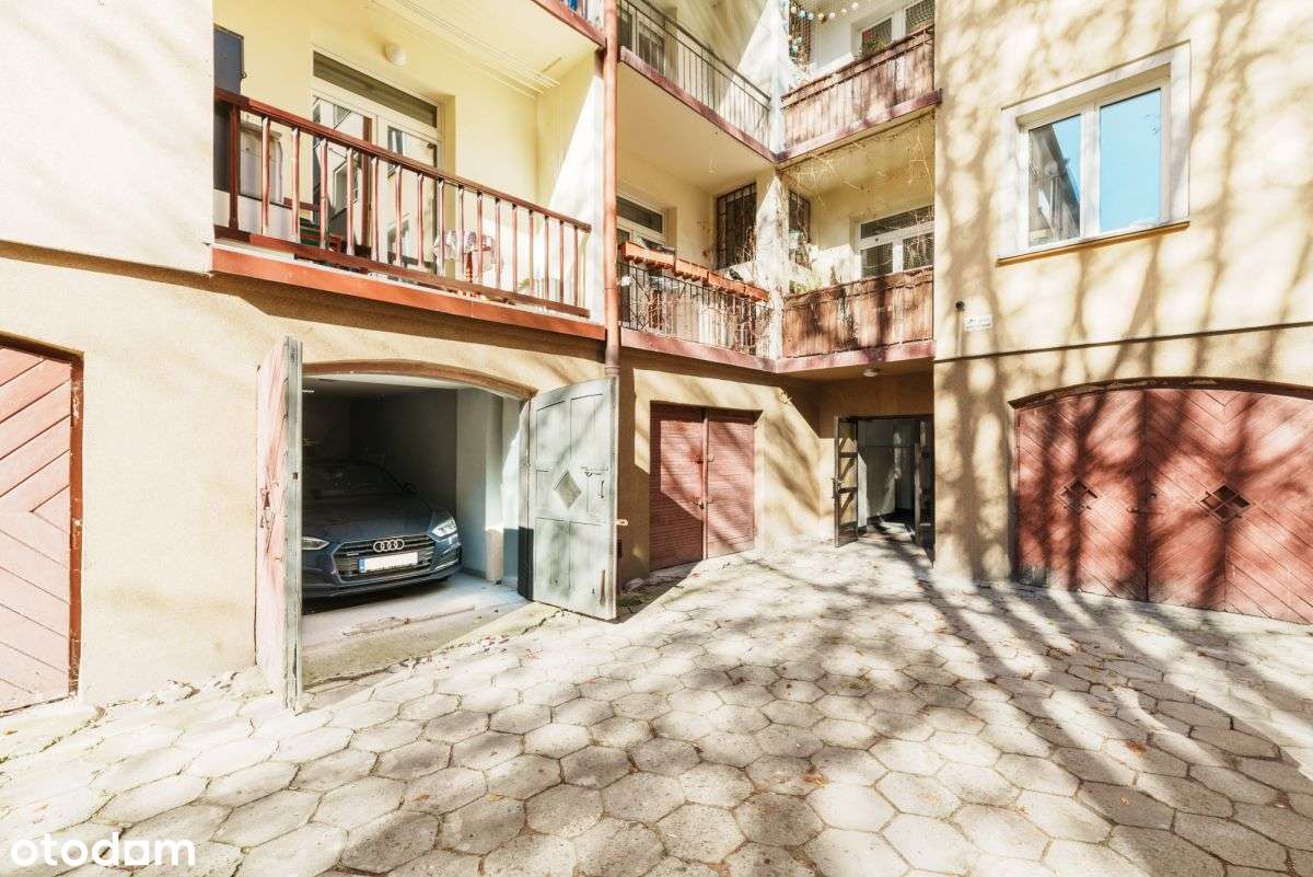 Mieszkanie Premium w centrum z garażem !-18