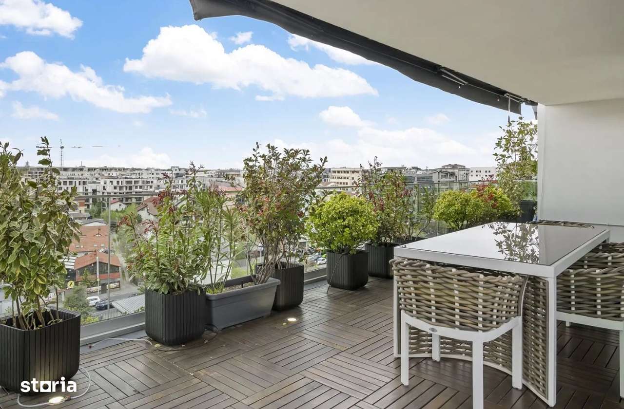 Spectacol urban la inaltime - 4 camere Herstru