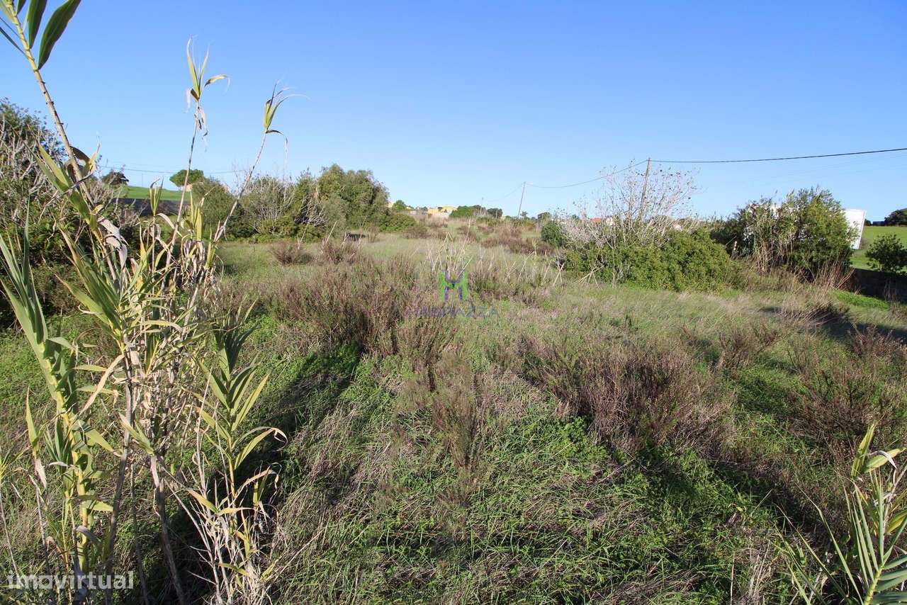 Terreno rústico, 3.320 m2, com água e eletricidade, perto de Lagos - Grande imagem: 5/9
