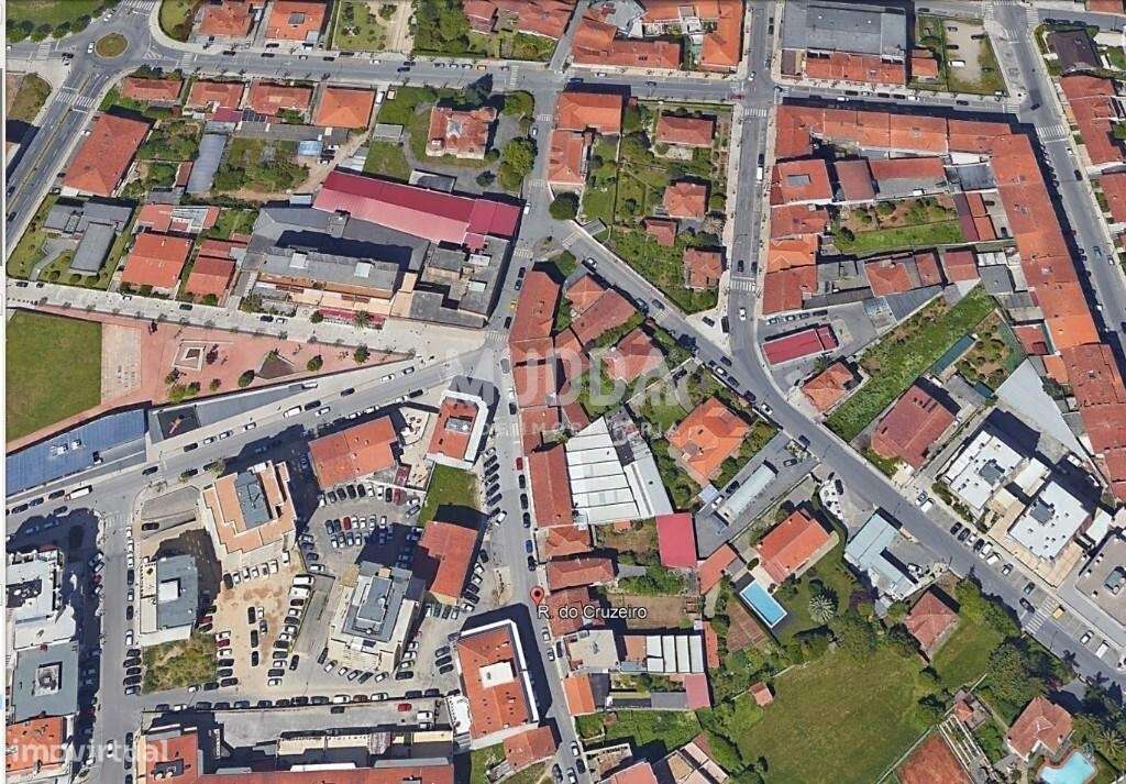 Terreno Urbano com Projeto Pré-Aprovado no Centro de Oliveira de Azemé - Grande imagem: 5/6