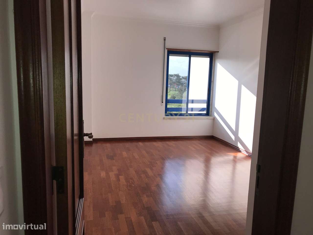 T3 Renovado com Vista Mar | Suíte | Box Fechada | Ericeira-26