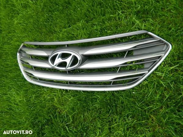 Grila bara fata Hyundai Santa Fe Facelift 2016-2018 cod 86351-2WBA0 - 1