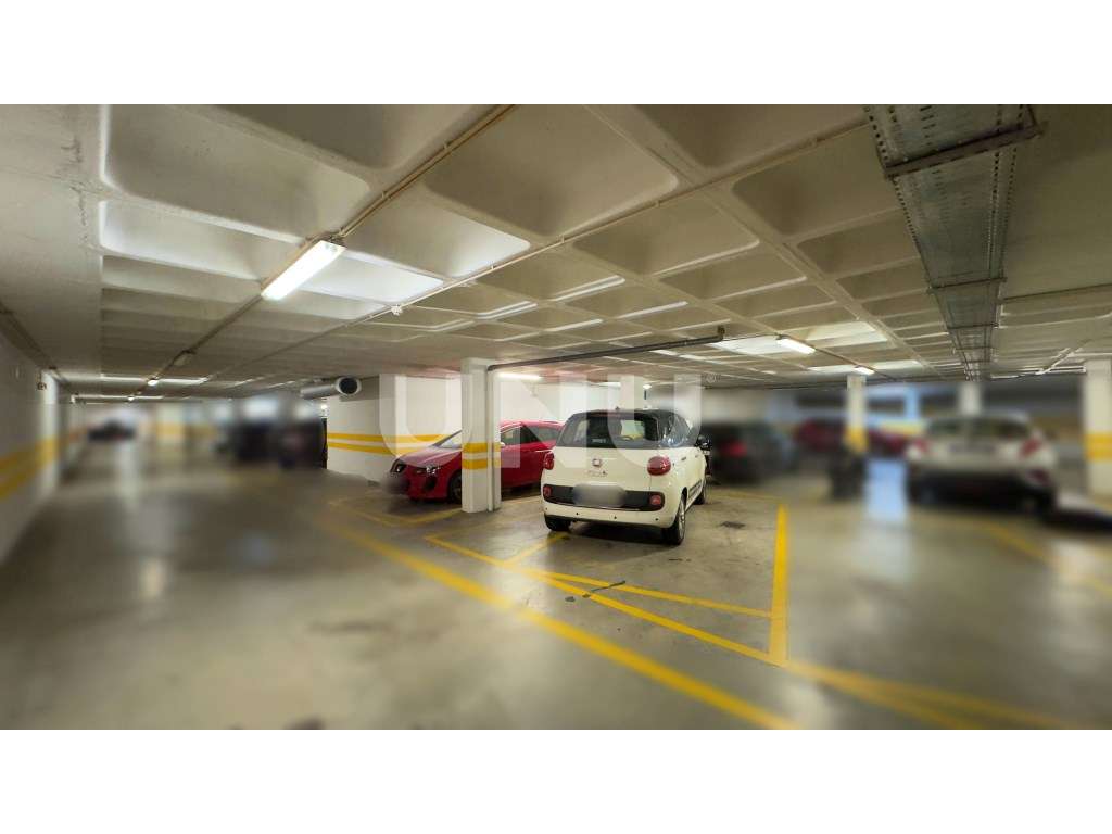 Apartamento T3 no Condomínio Quinta da Cascata, em Vila Franca de X...-15