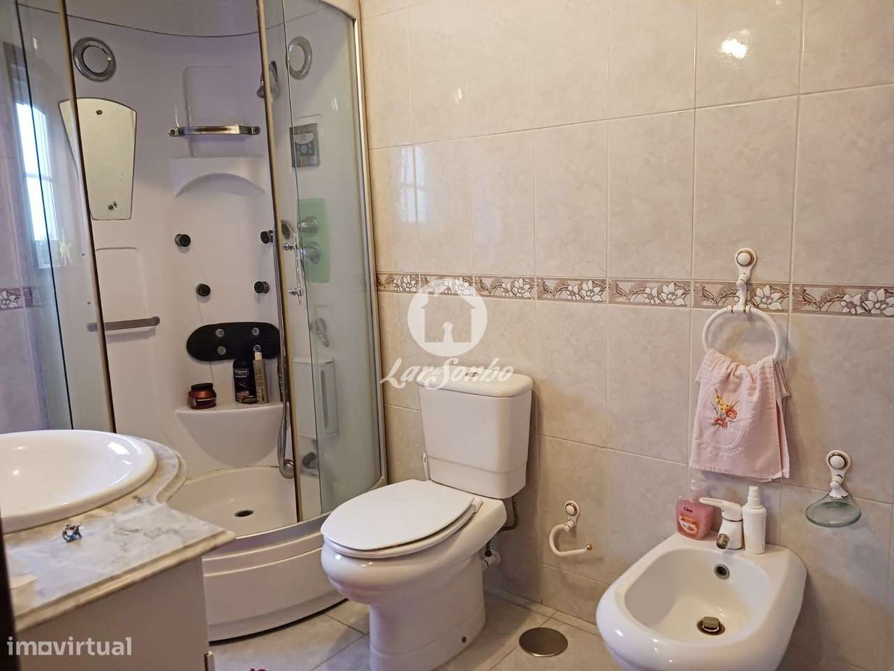 Moradia T3 c/ Restaurante no r/chão, em Lordelo, Guimarães! - Grande imagem: 4/15