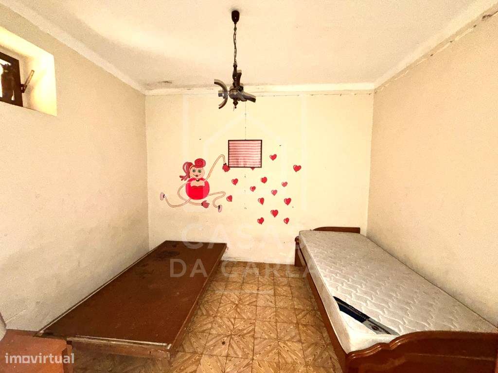 Moradia T2 com quintal em Cuba-6