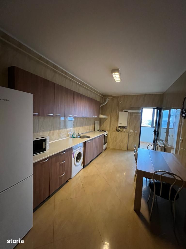 Vanzare apartament cu 3 camere, zona City Mall Galati, sup109 mp, et3