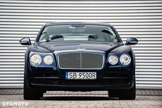 Bentley Continental Flying Spur V8 - 4