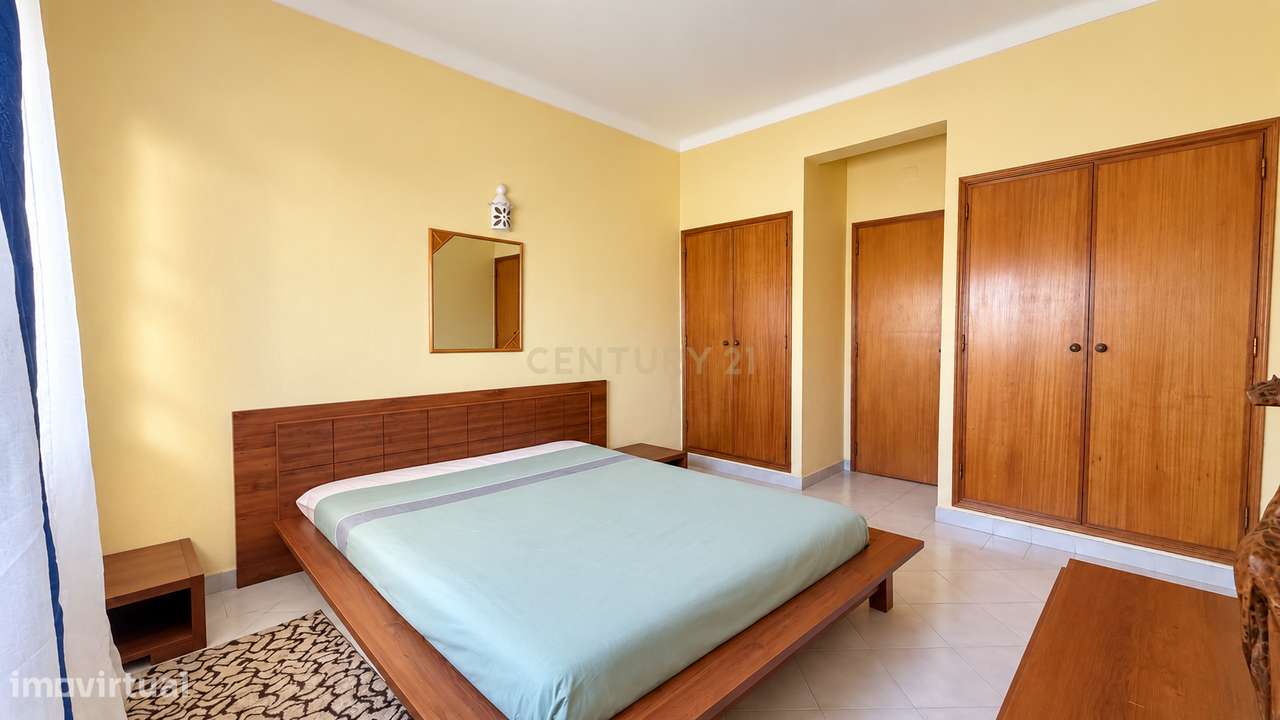 Apartamento T2 com Piscina, Elevador e Varanda Virada a Sul | Albufeir-18