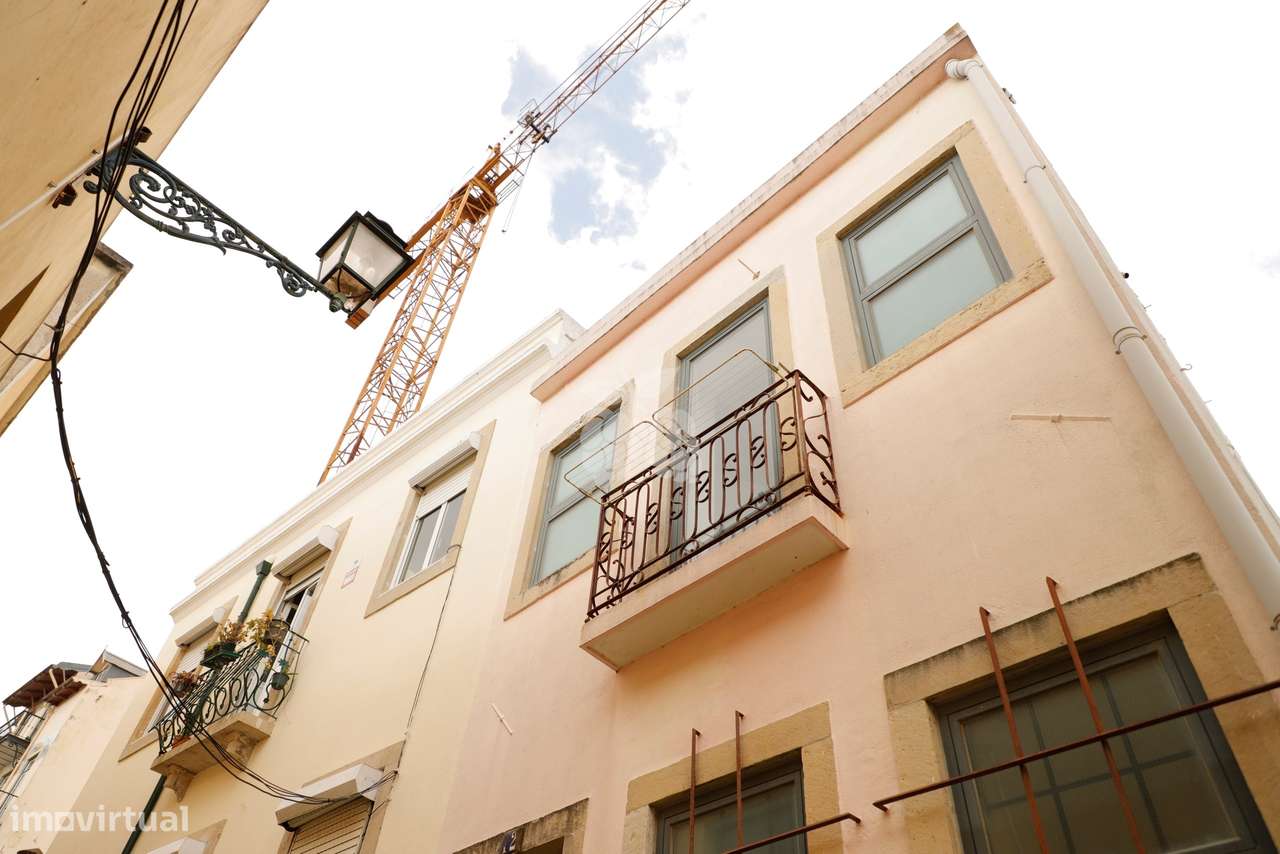 Prédio / Moradia com 2 andares, com projecto-17