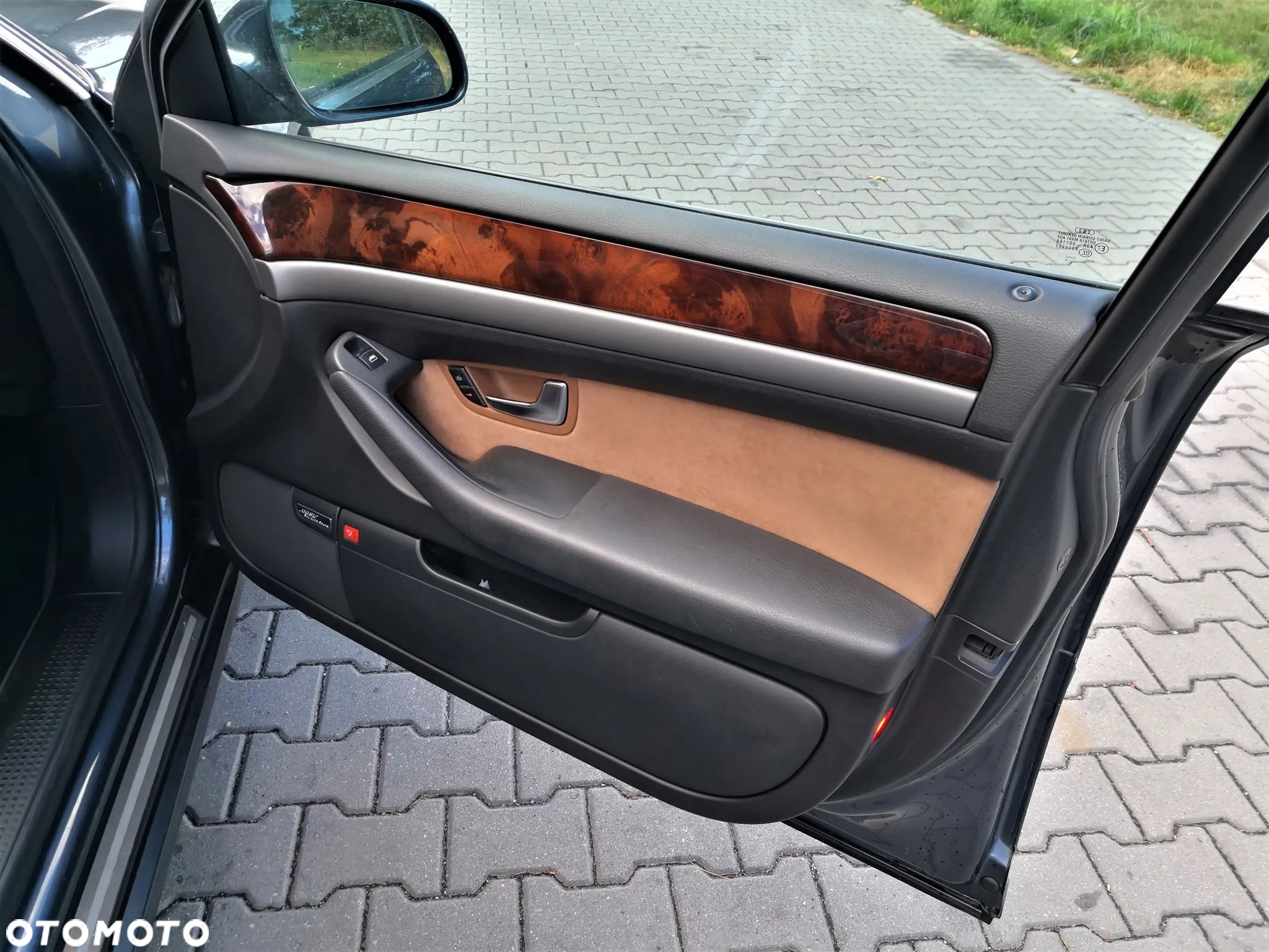 Audi A8 4.2 TDI L Quattro - 25