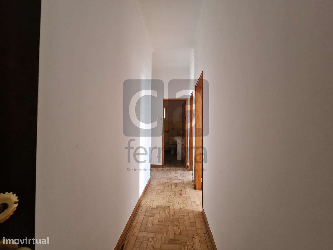 Apartamento T3 com Logradouro e Garagem/Loja – Almeirim-5