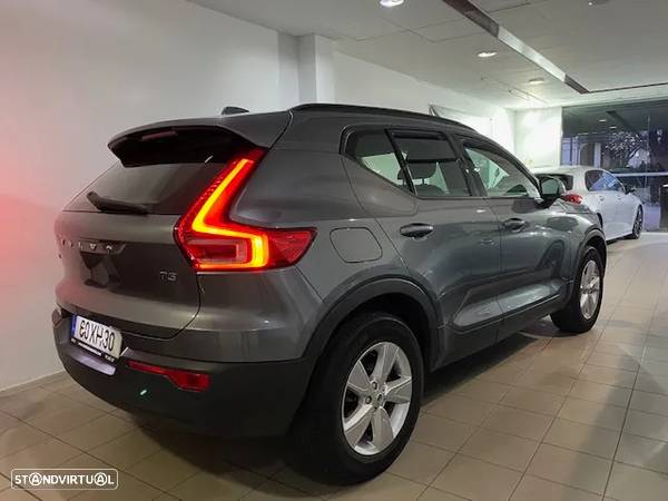 Volvo XC 40 1.5 T3 Tech Edition - 6