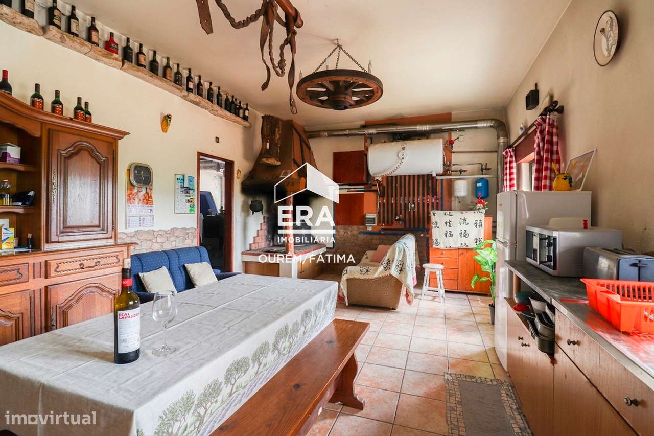 Moradia T5 no Olival, Ourém-46