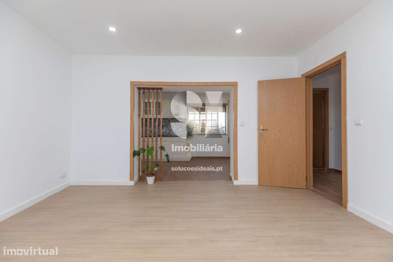 Moradia T2 Isolada Renovada - Grande imagem: 5/19