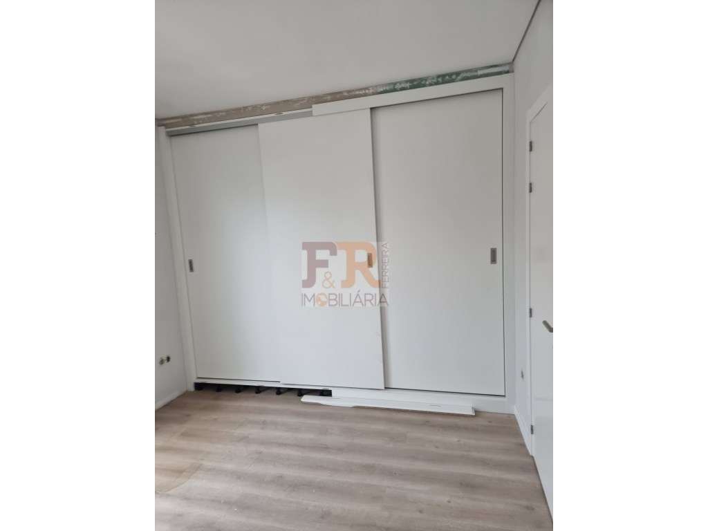 Moradias Geminada DuplexT3 com Pérgola. Pinhal do General. Fernão F...-24