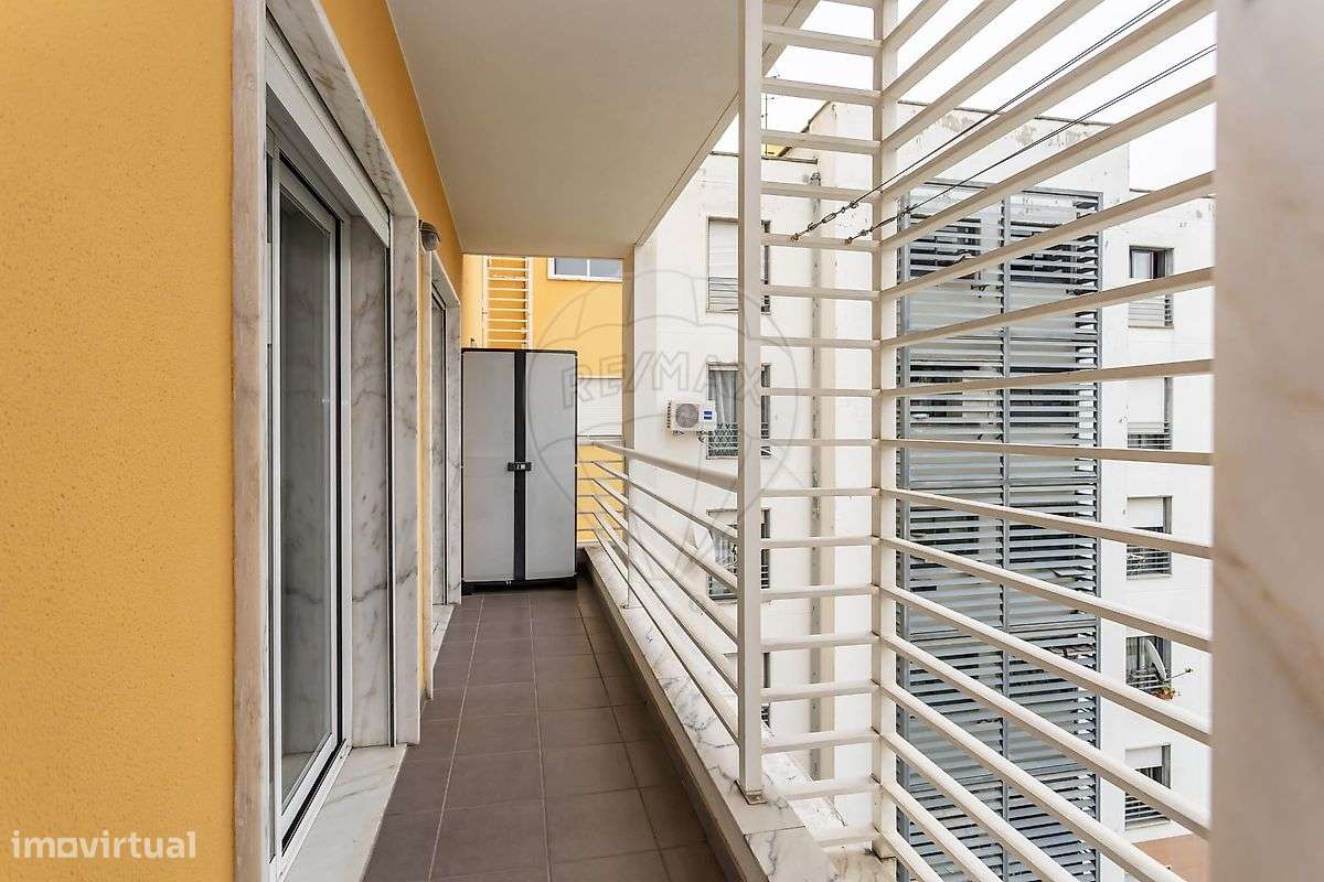 Apartamento T3 à venda em Feijó-29