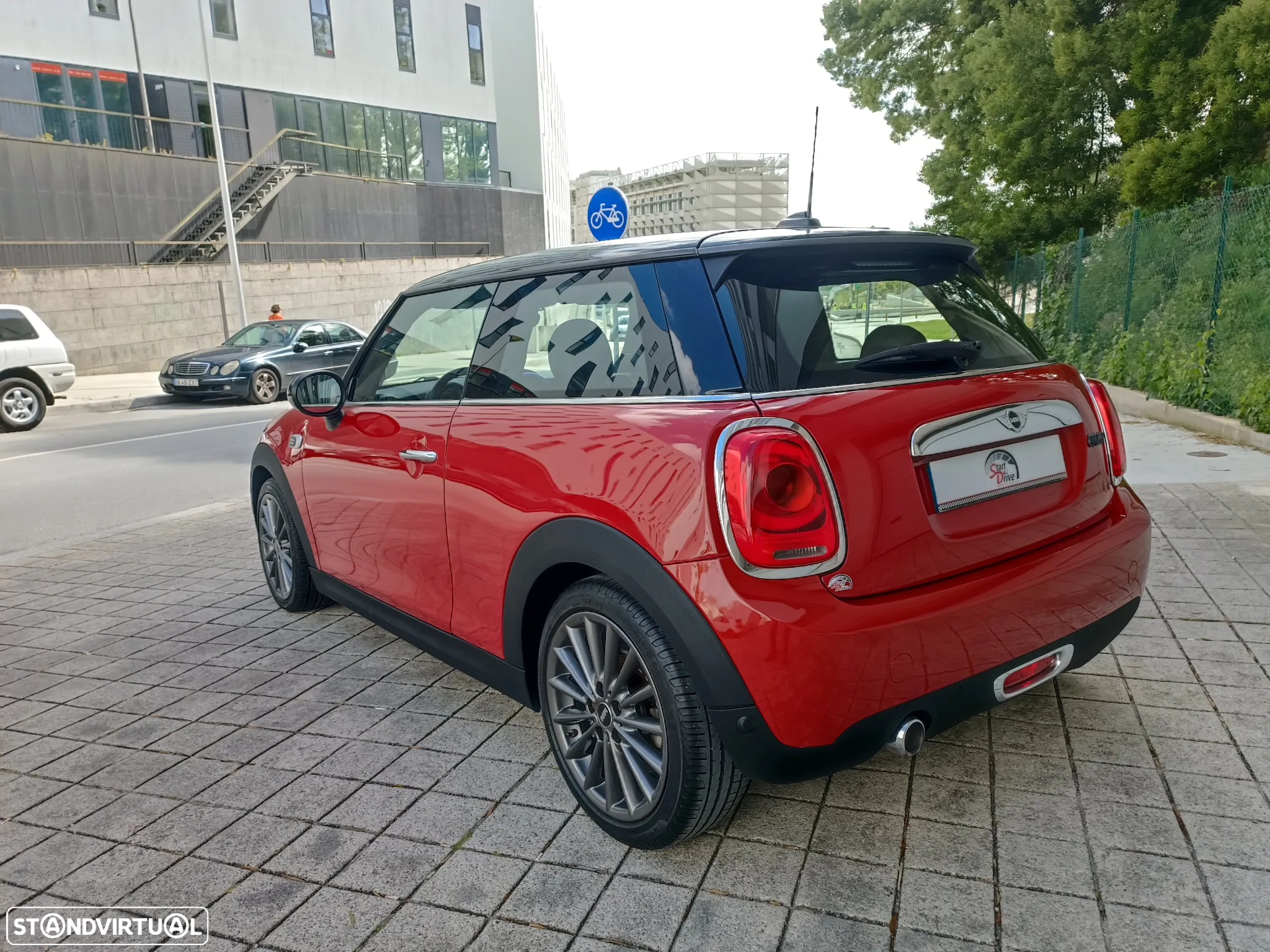 MINI Cooper D Auto - 8