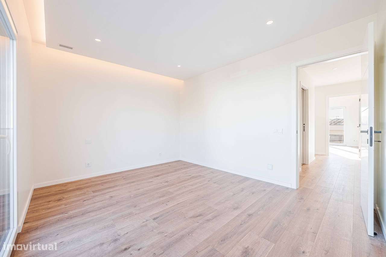 Elegante moradia T4 de arquitetura contemporânea em Albarraque-33