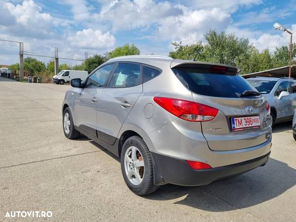 Hyundai ix35 2.0 CRDi 4WD Comfort - 24