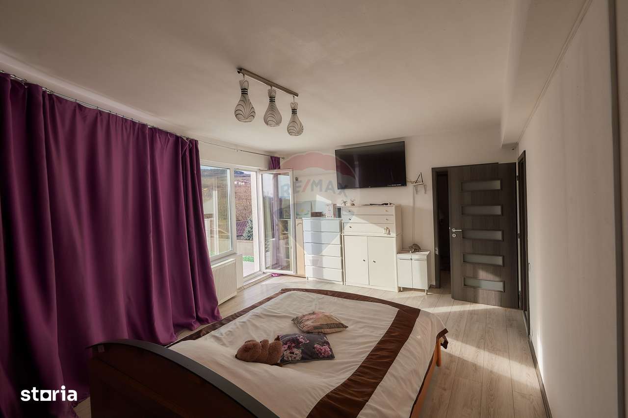 Casa / Vila cu 7 camere de vanzare in Chinteni-10