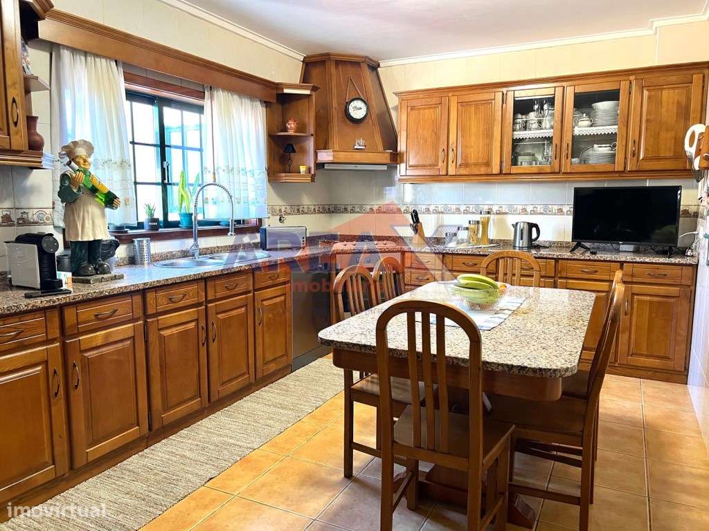 Moradia Geminada T3 em Vila de Cucujães-14