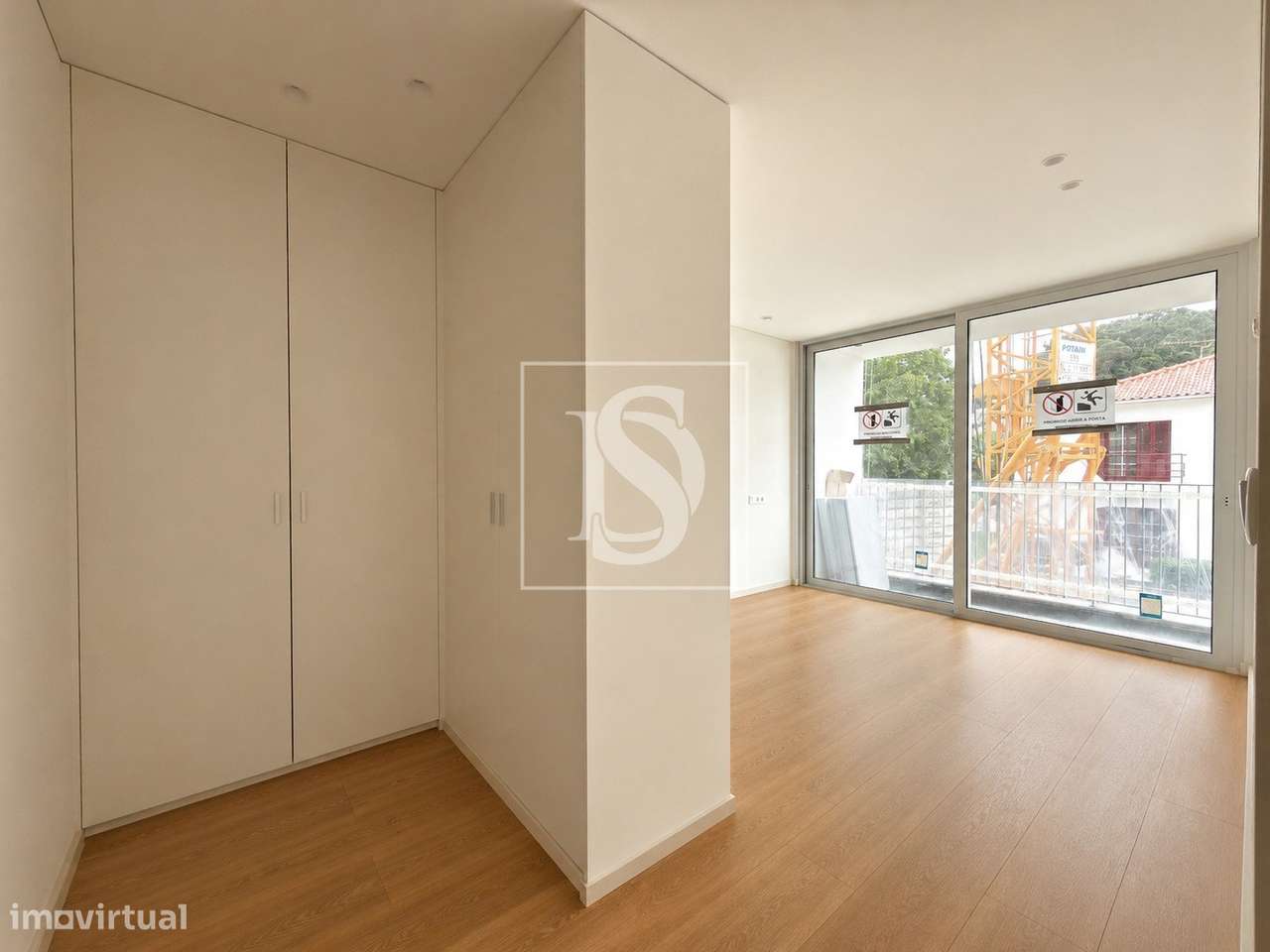 Apartamento T3 em Darque - Novo, c/Garagem e elevador-16