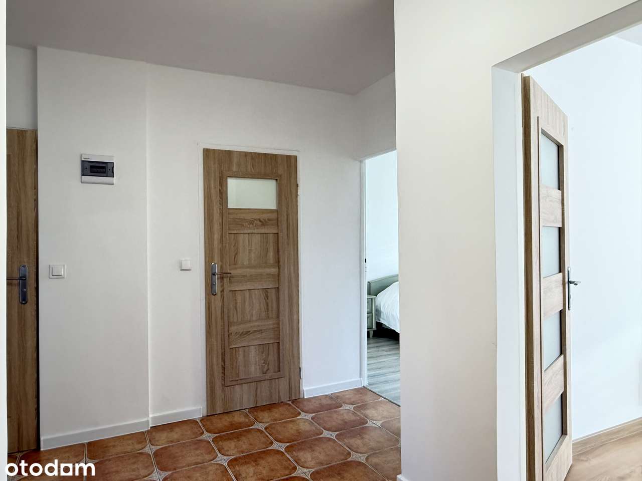 R E Z E R W A C J A.-13