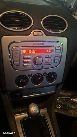 Ford Focus MK2 lift Radio 6000 CD kod - 1