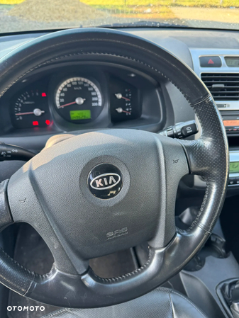 Kia Sportage 2.0 Tour - 8