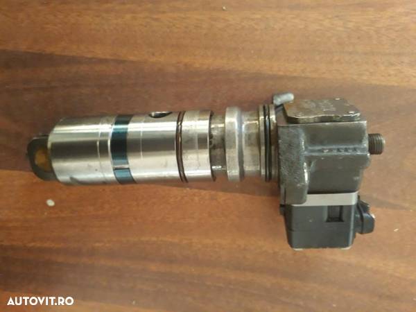 Pompa injector Mercedes Actros - 3