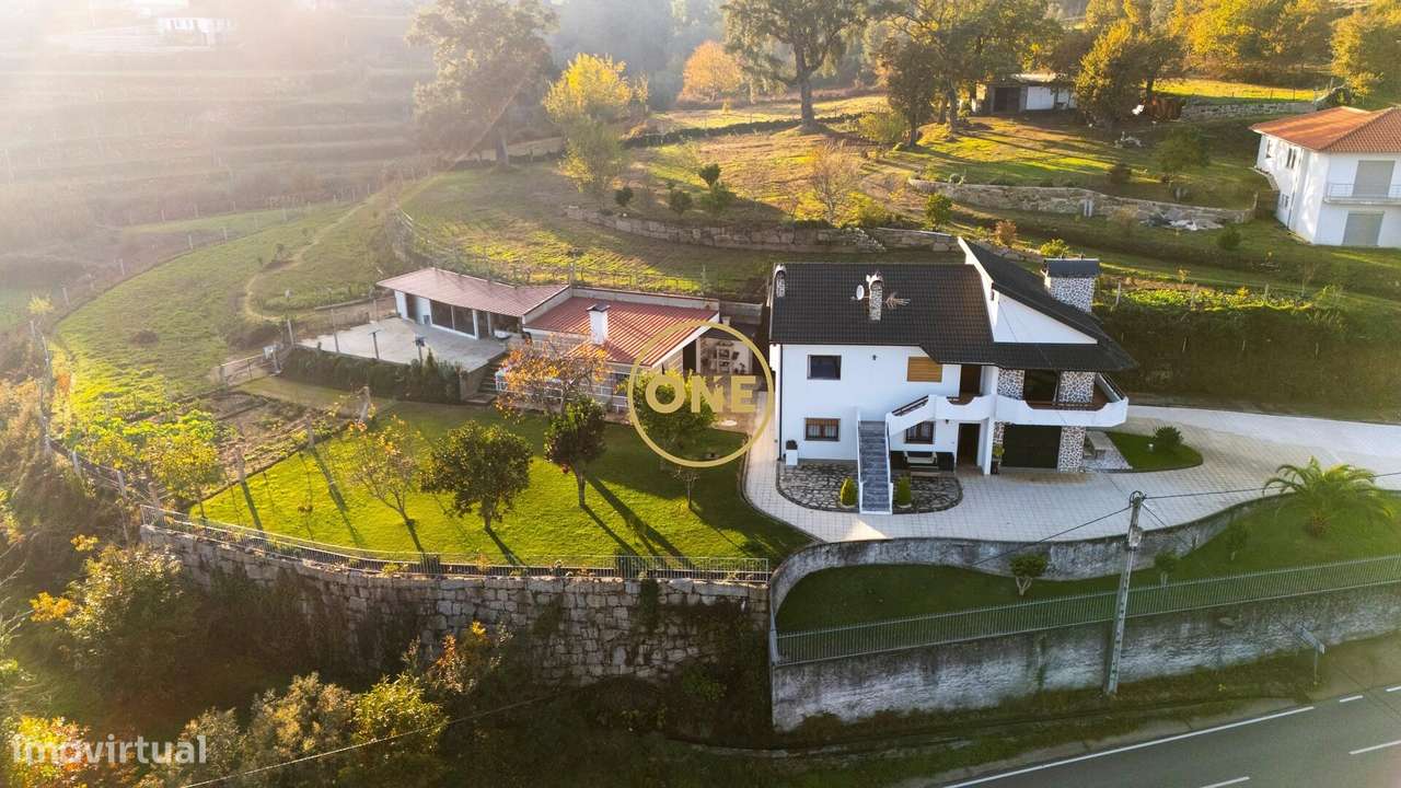 Moradia T4 com terreno, em Merufe, Monção - Grande imagem: 4/21