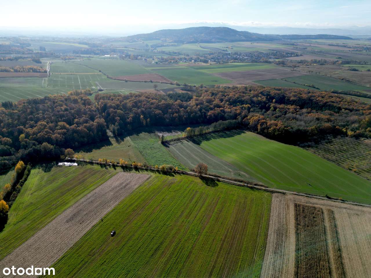 Sielski klimat i bliskość miasta – działka budowlana 40 arów, Mysłaków-4