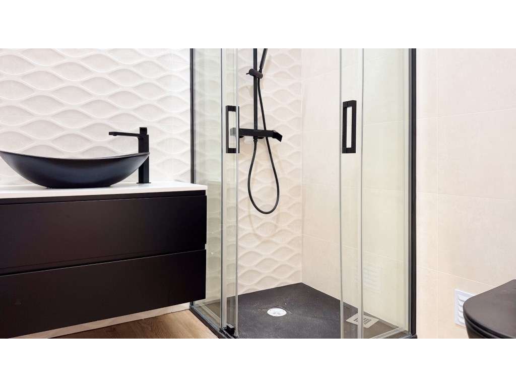 Moradia T4 com piscina - Quintinhas-33