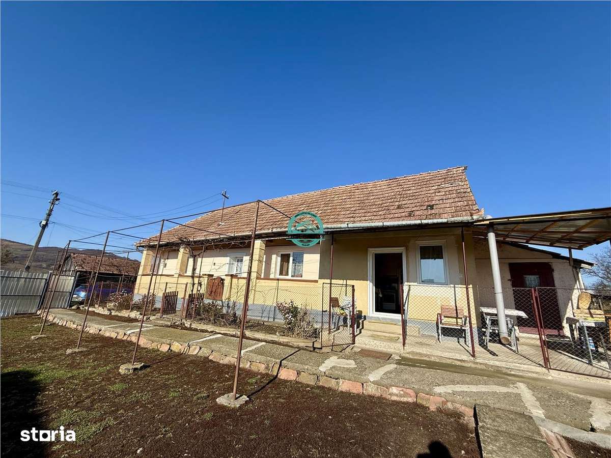 Casa cu teren de 5400 mp intravilan de vanzare, loc. Dileu Vechi-1