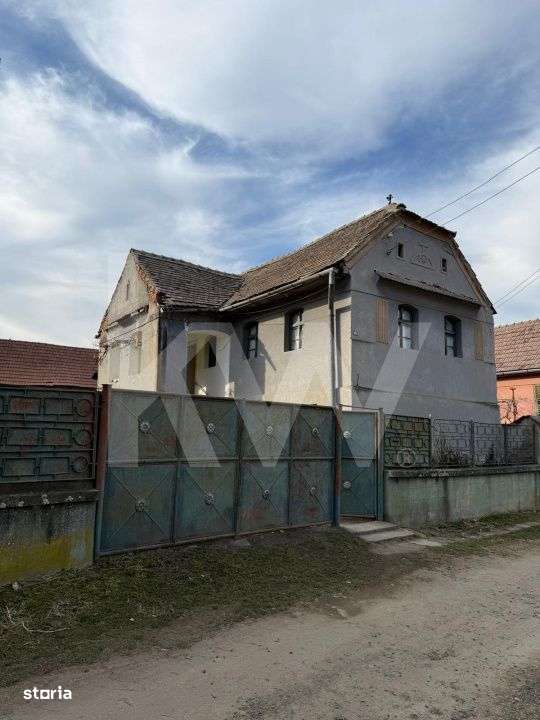 Casa cu potential deosebit in Vesud – ideala pentru un nou inceput l - Imagine principală: 1/5