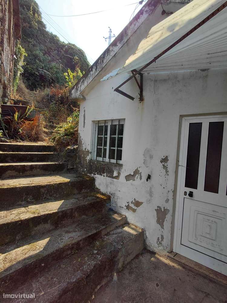 Moradia T2 unifamiliar para remodelação em Rebordelo – Amarante - Grande imagem: 2/20