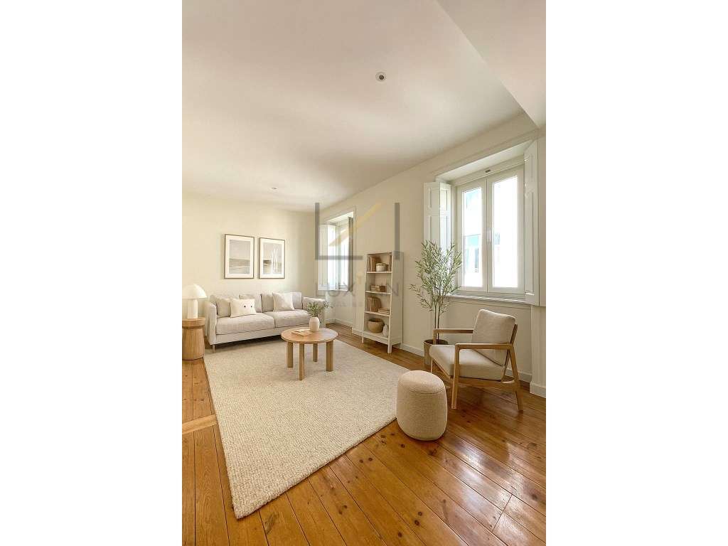 T3+1 duplex renovado e equipado na Ajuda, Lisboa - Grande imagem: 3/16