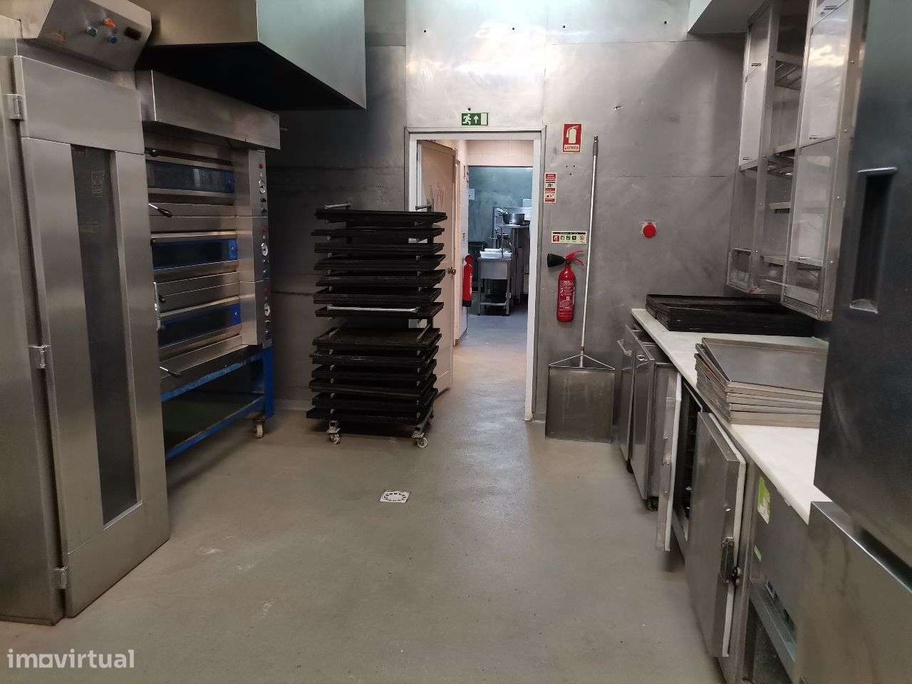 LOJA VENDE Restauração, Equipado, ou outro ramo de atividade-9