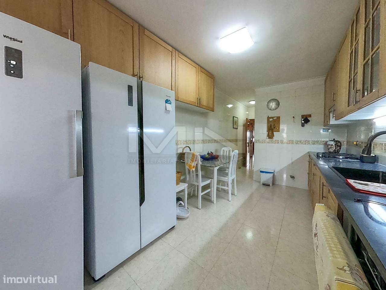 Apartamento T3 c/ Suite e garagem para dois carros-10